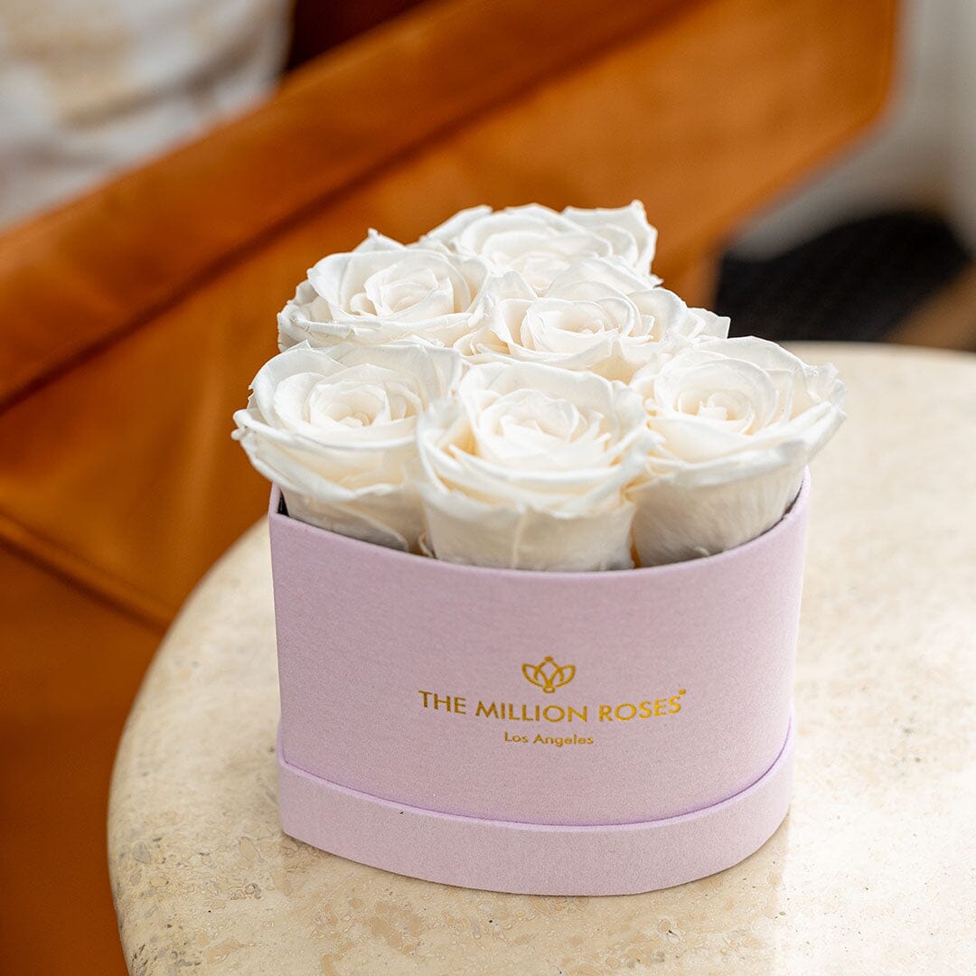 Baby Heart Light Pink Suede Box | White Roses