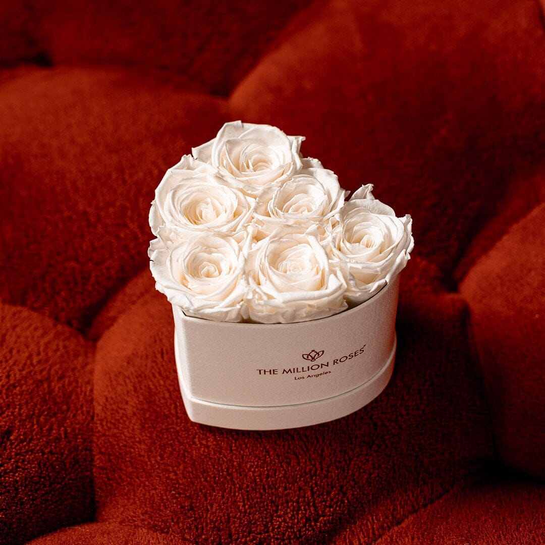 Baby Heart Beige Suede Box | White Roses