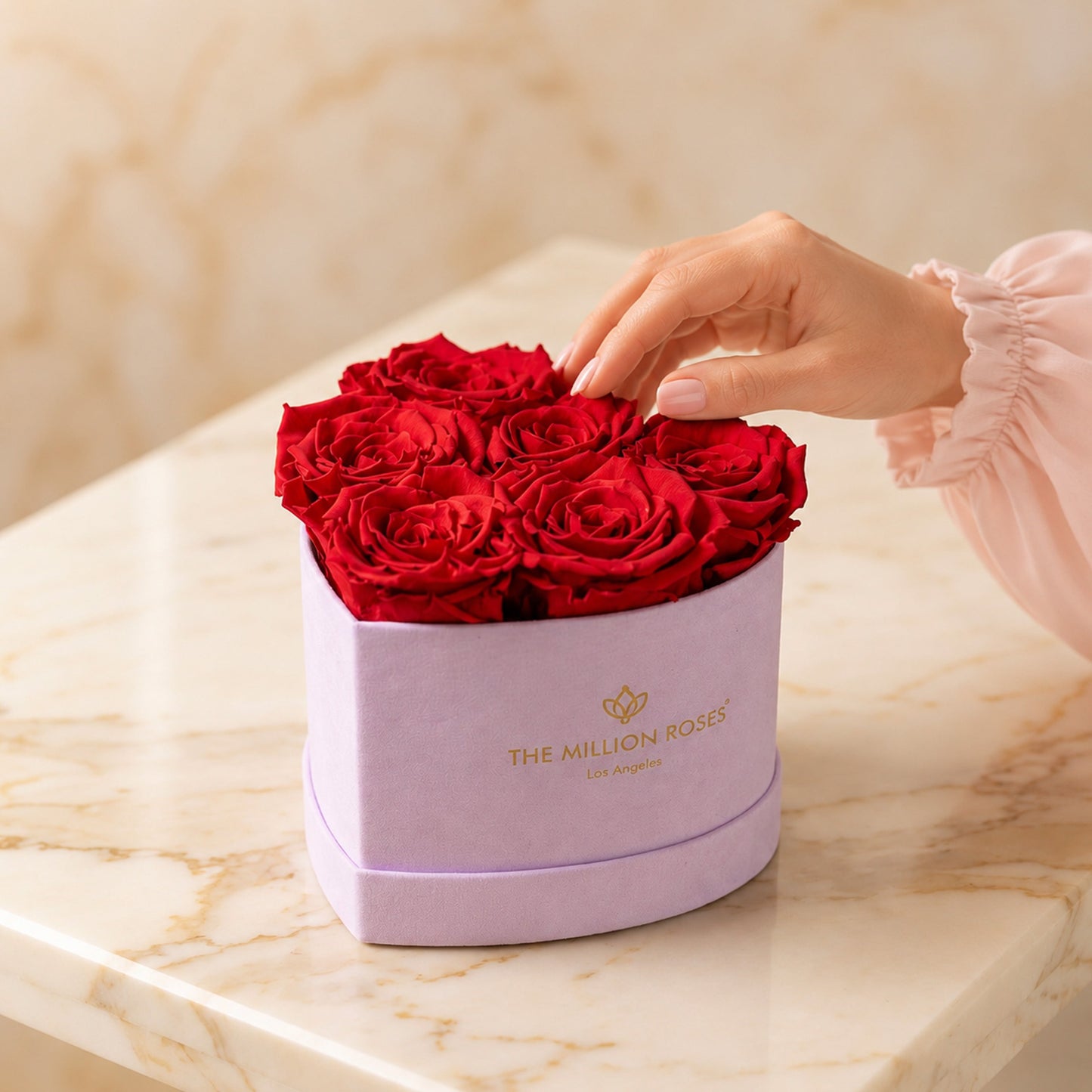 Baby Heart Light Pink Suede Box | Red Roses